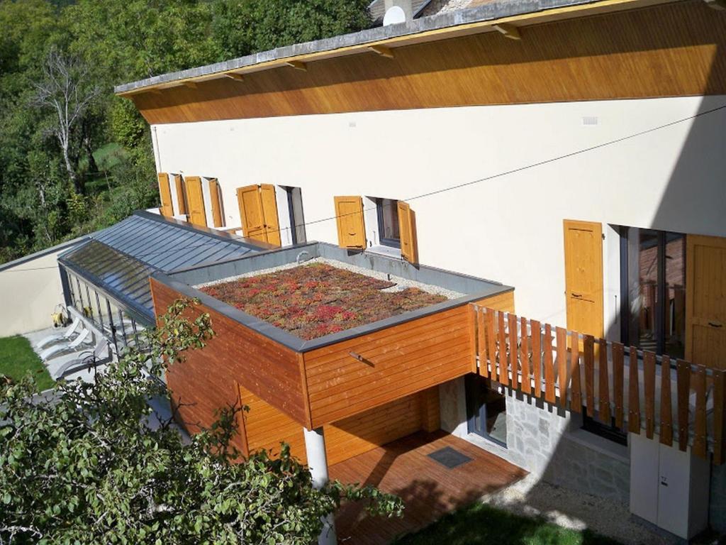 Hotel Au Gai Soleil Du Mont-Aiguille Chichilianne Exterior foto