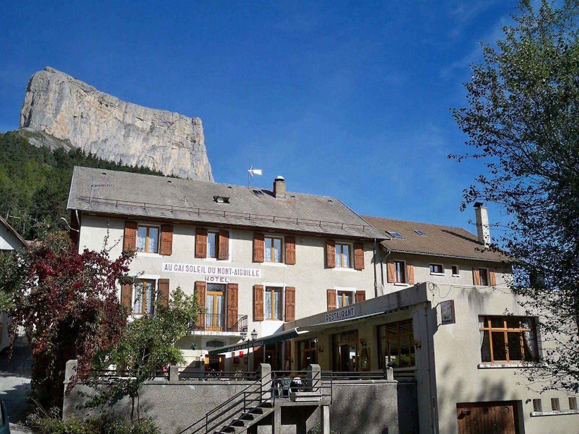 Hotel Au Gai Soleil Du Mont-Aiguille Chichilianne Exterior foto